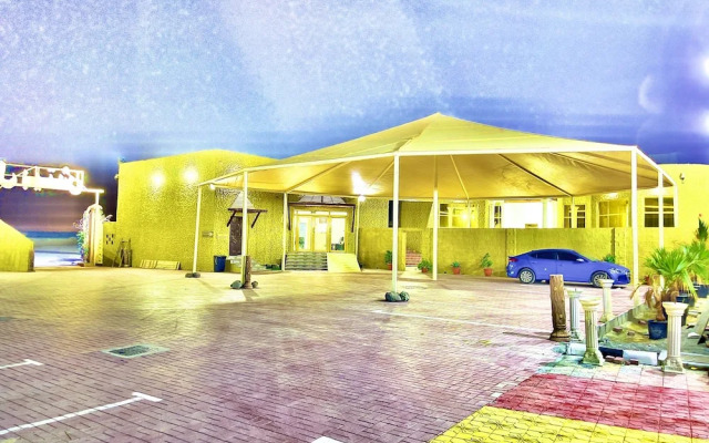 Royal Beach Hotel