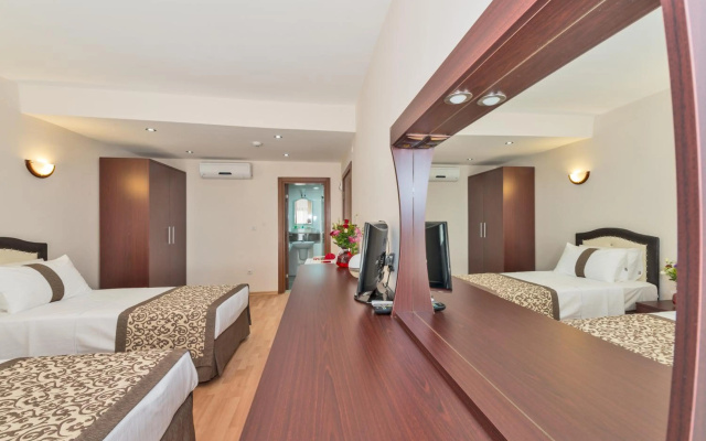 Taxim Marin Hotel