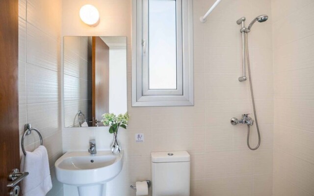 Villa White Jasmin