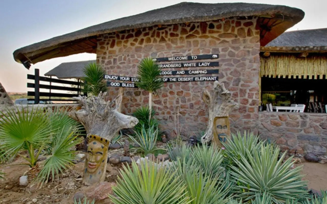 Brandberg White LadyLodge