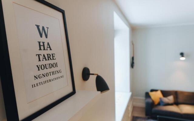 2BDRM City Center Apartment with Sauna and Free Parking