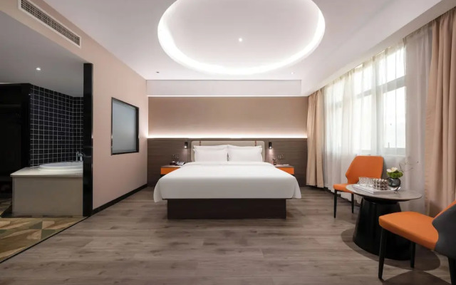 World Hotel Zhengzhou Univ Hi-tec Branch