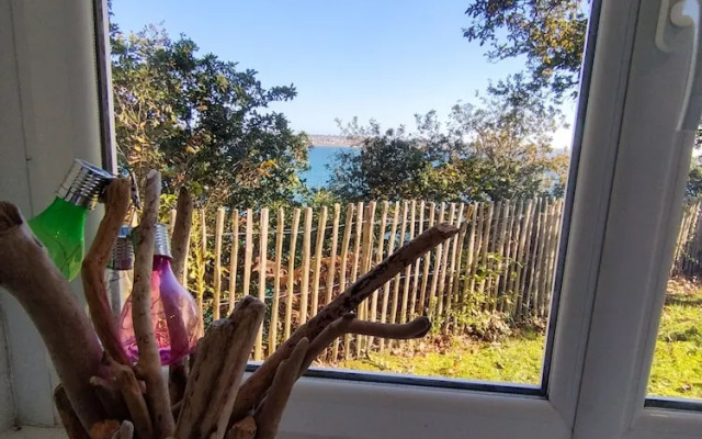 Superb Villa With sea View Near the Beach