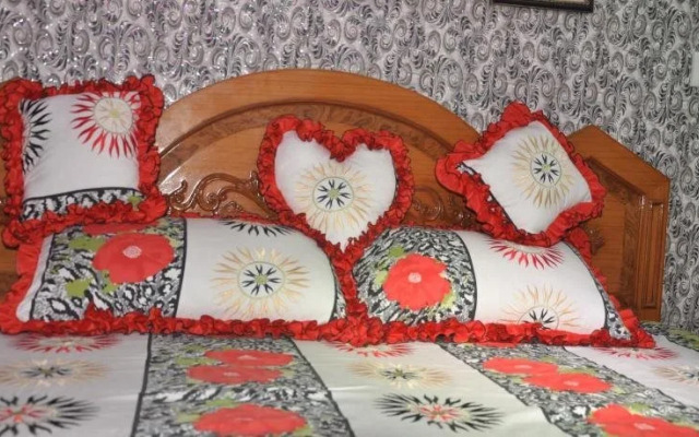 Pari Guest House