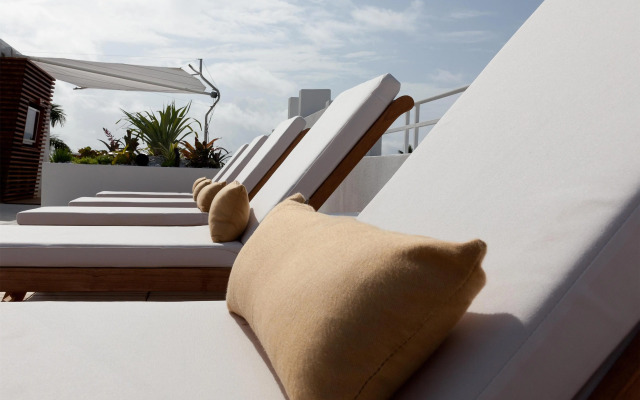Dream South Beach, by Hyatt
