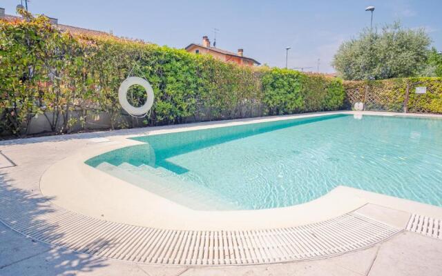 The House in the Vineyard - Italian Homing