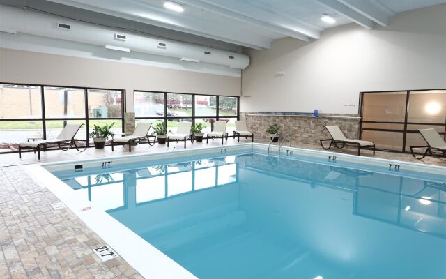 AmericInn by Wyndham Grand Rapids Airport North