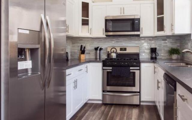 Glendale Finest Suite 2/1