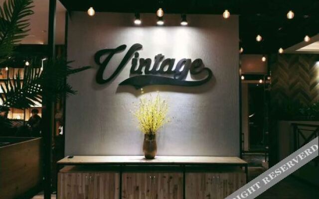 Vintage Hotel