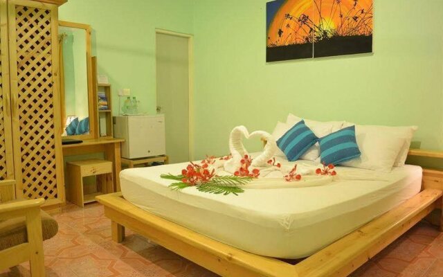 Dhonveli View Guest House