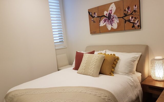 5 Star Luxury Beachfront Apartment