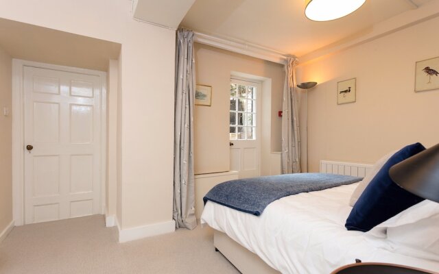 Incredible 2 Bedroom Flat next to Westminster Abbey