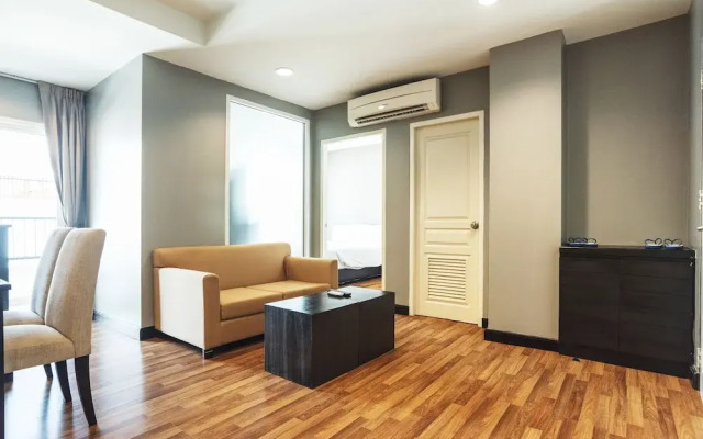 The Lavish Residence by Favstay