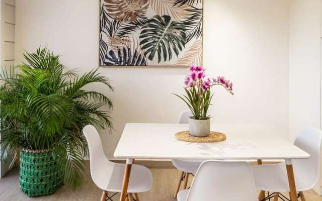 Captivating 1BR With Balcony in Panama