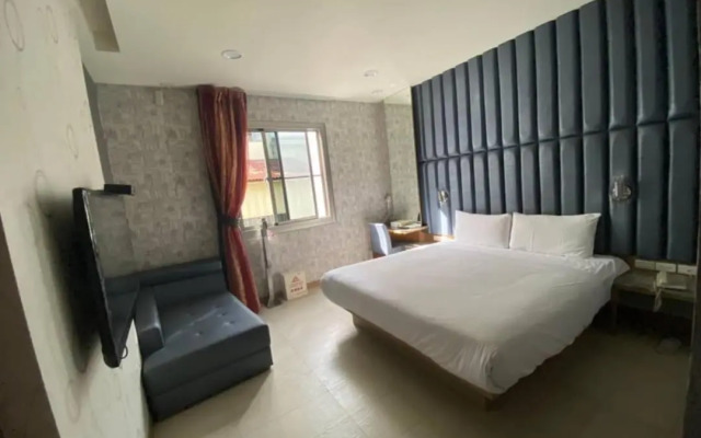 Love Hotel
