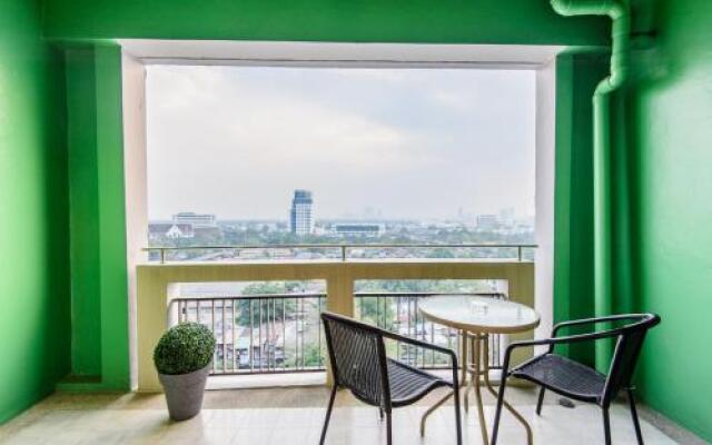 Roomromo Residence by Rompo