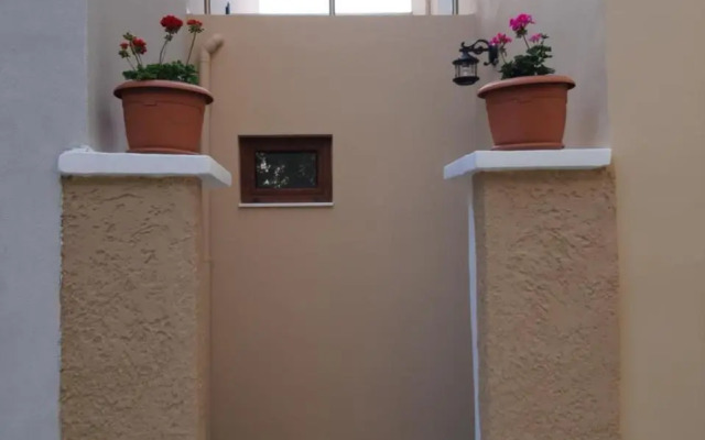 Dimitra House