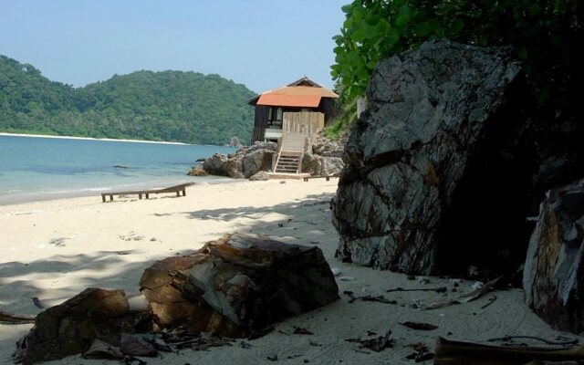 Gem Island Resort & Spa