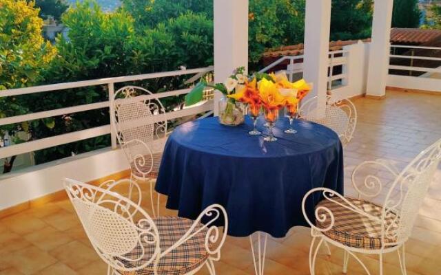 Emily`s vacation house