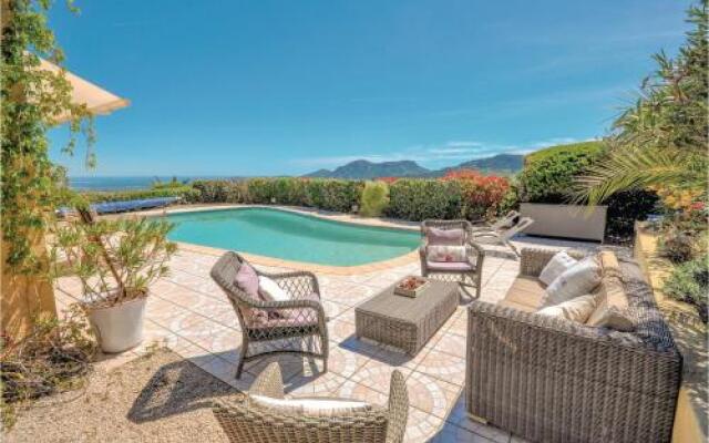 Five-Bedroom Holiday Home in Les Adrets d l´Esterel