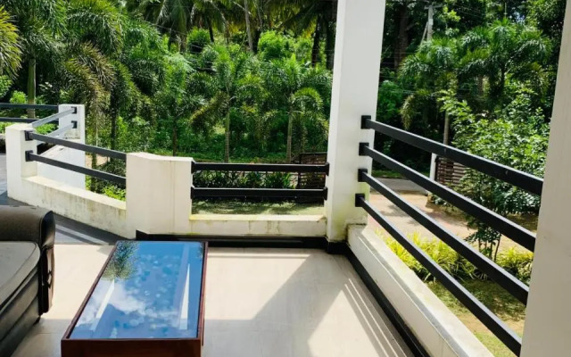 Chill House Safari Resort