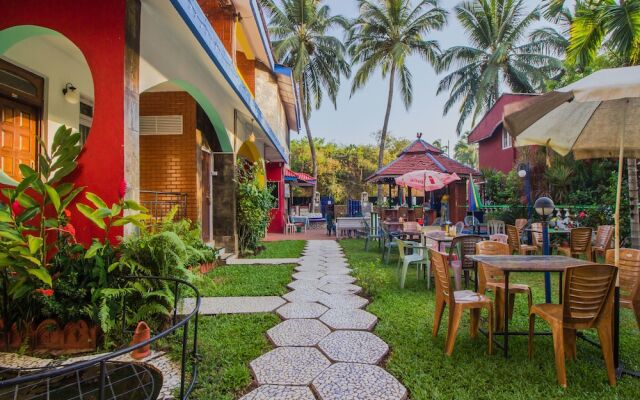 OYO 12902 Home Colourful Studio Home Candolim