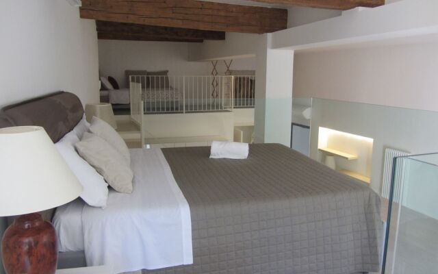 Garibaldi Luxury Home - Royal Solution