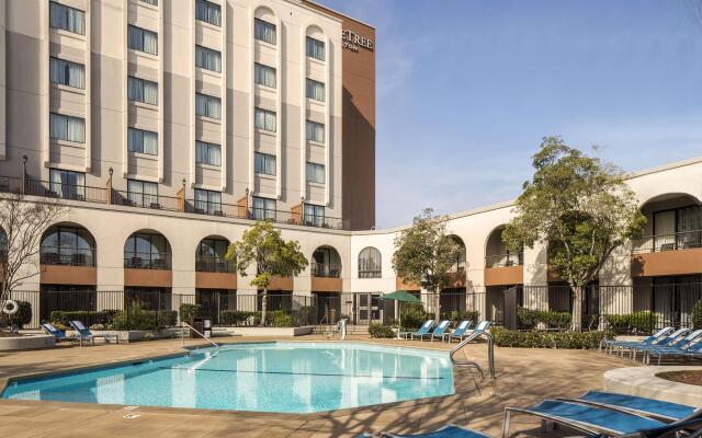 Doubletree by Hilton Newark - Fremont