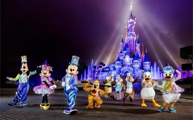 ***Suite Regence * 5min Disney & Shopping * New***