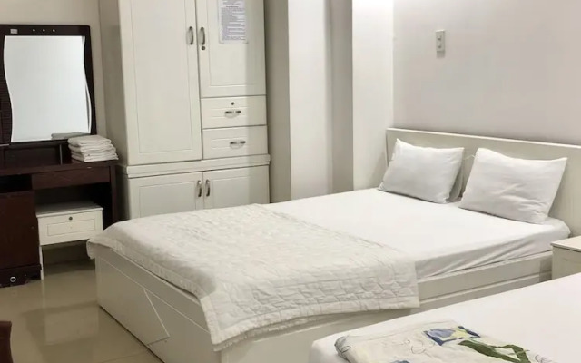 Seven Stars Hotel