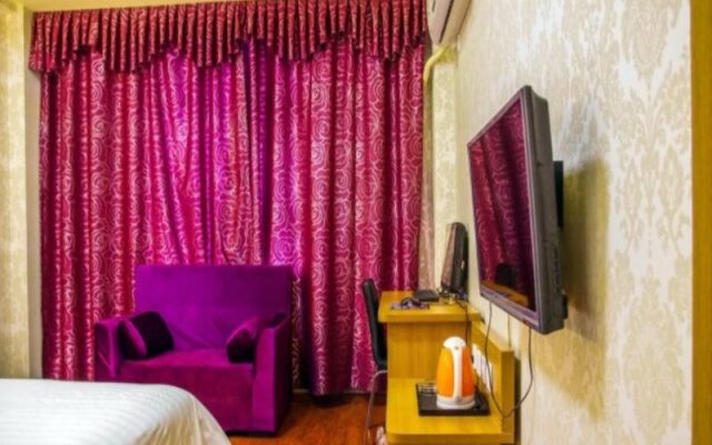 7 Days Inn Yinbin Ren Min Park Branch