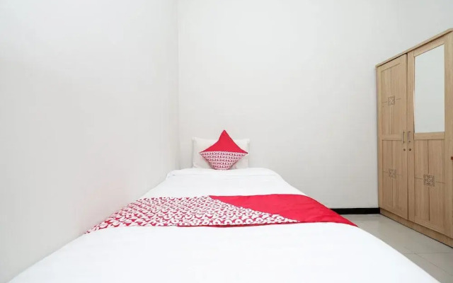 Unta Residence by OYO Rooms