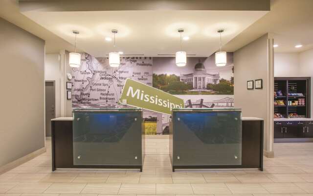 La Quinta Inn & Suites by Wyndham Hattiesburg - I-59