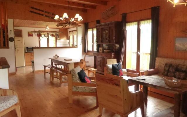 Chalet Arêches-Beaufort, 5 pièces, 14 personnes - FR-1-342-239