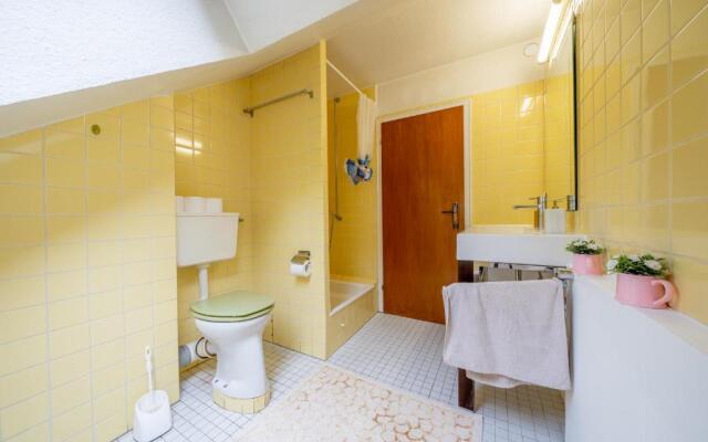 ID 7027 - Private House