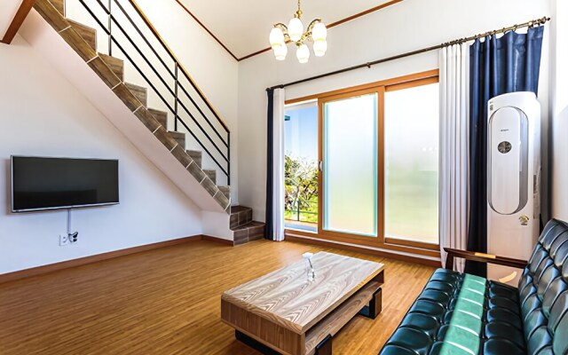 Seogwipo Hae-dam Pension