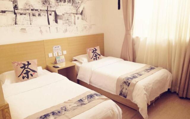 Happy Dragon City Center Alley Hotel Forbidden City