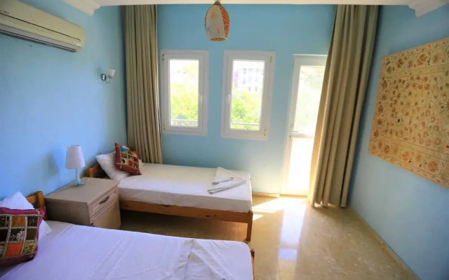 Villa Ruya,with Swimming Pool & Stunning sea Views