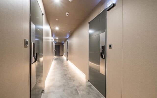 Ansan Grey Design
