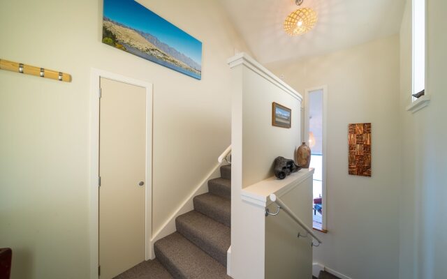 Lakeside by Harcourts