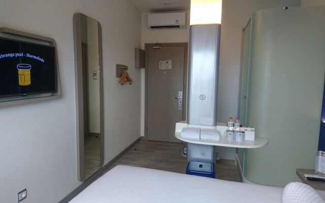MD7 Hotel Cirebon