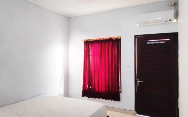 SPOT ON 90962 Sedana House
