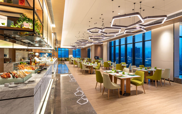 Отель Holiday Inn Hangzhou Binjiang