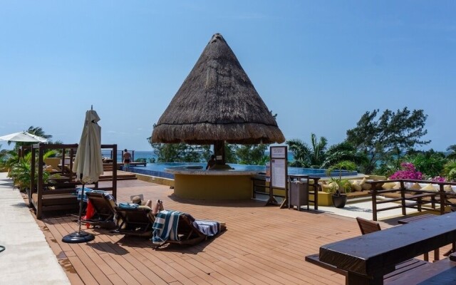 Casa Soleada 2 Bedroom Condo by RedAwning