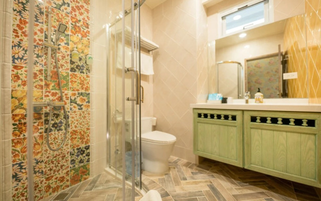 R&J GuestHouse
