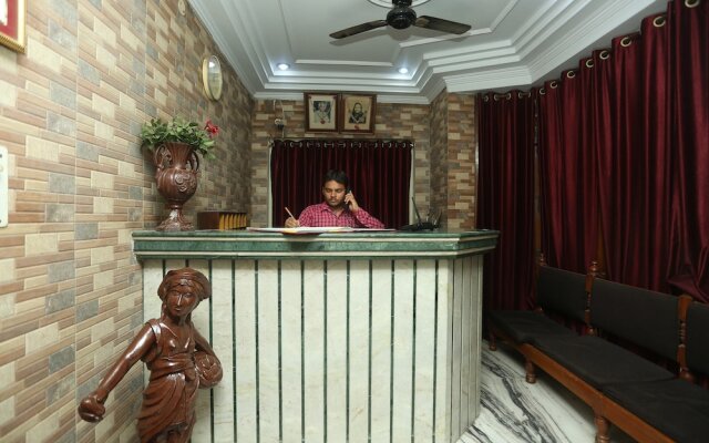 Capital O 15091 Gaurav Boarding House