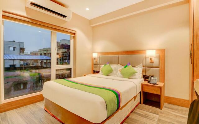 Treebo Radhe Palace