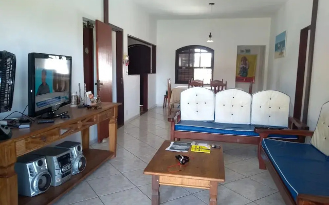 Casa com 4 Suítes e Piscina em Búzios