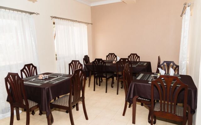Brubru Lodge