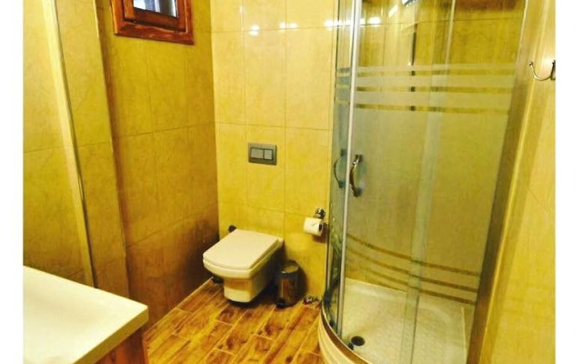 Lithos Hotel
